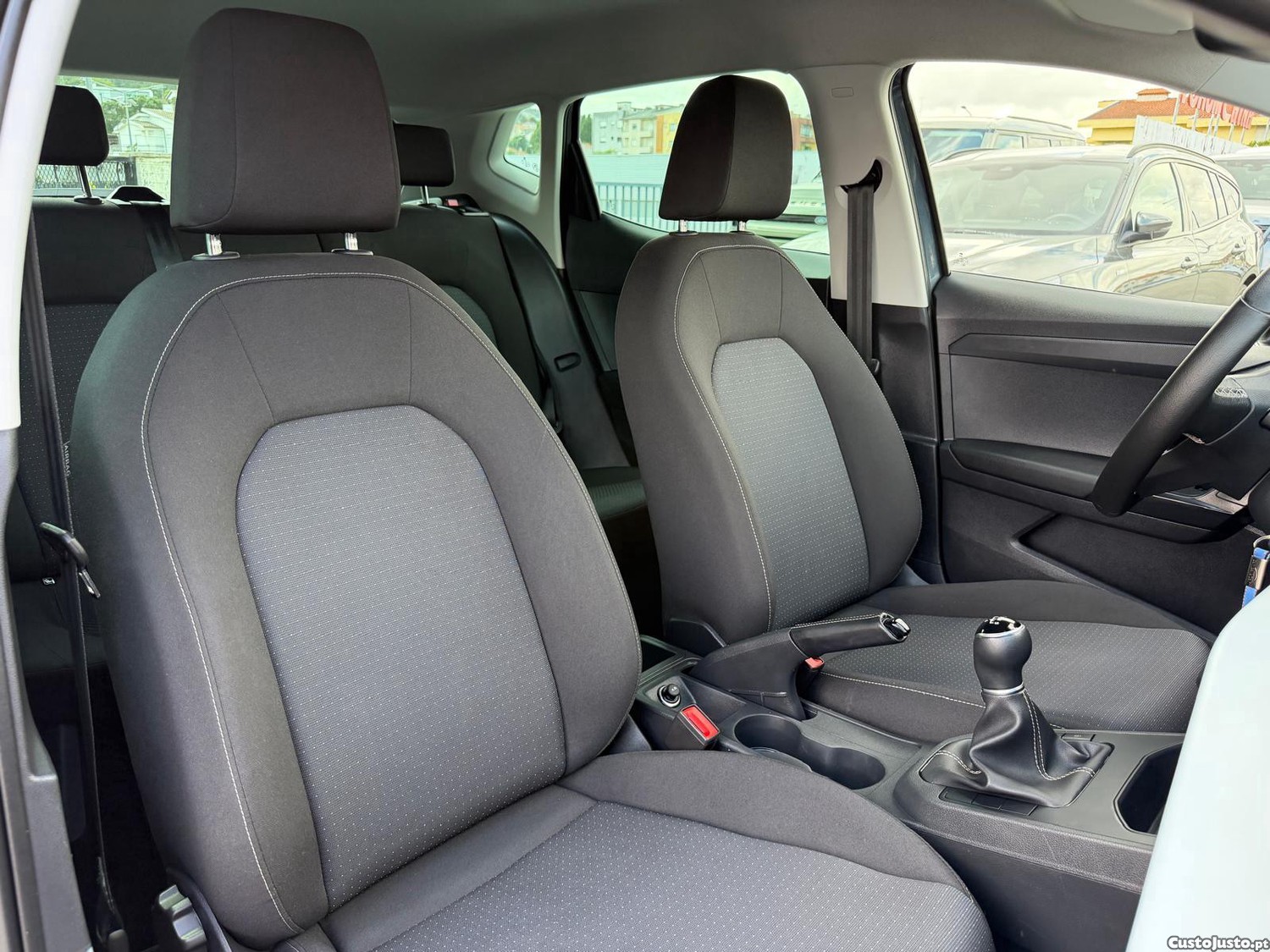 SEAT Ibiza 1.0 TSI Reference — fotografia 9