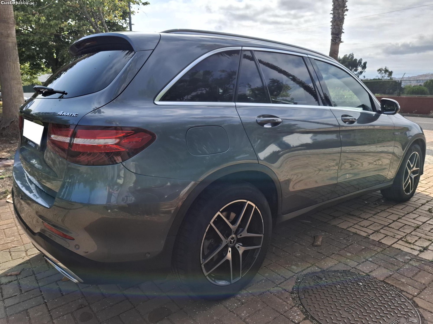 Mercedes-Benz GLC 220 d 4Matic — fotografia 9