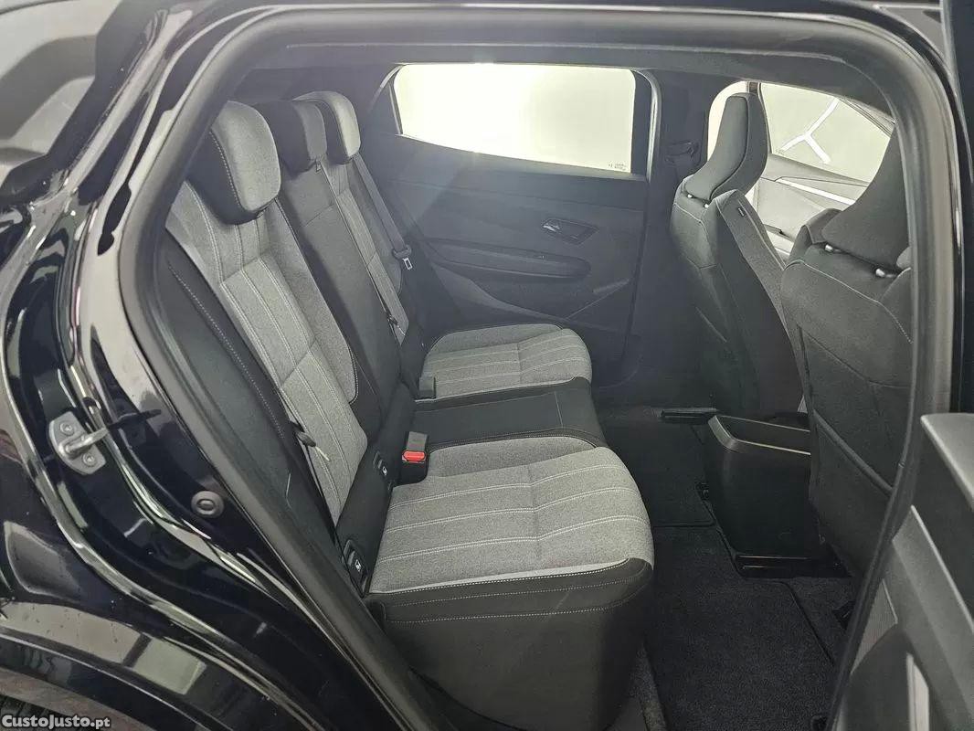 Renault Mégane Ev40 equilibre — fotografia 4