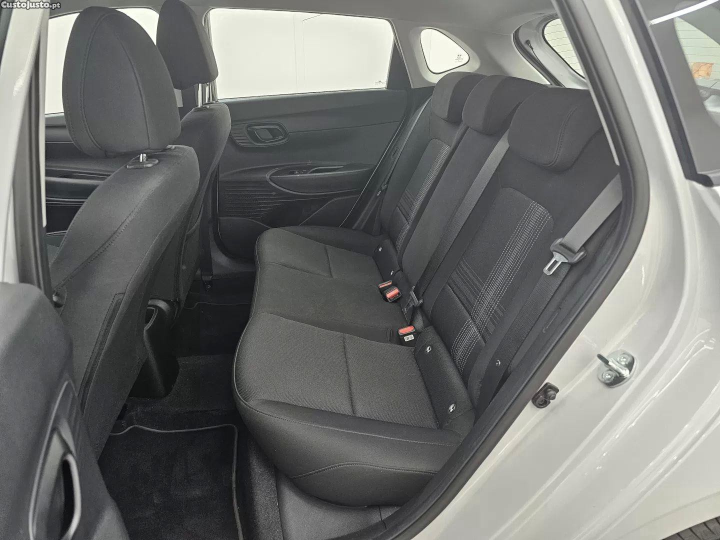 Hyundai i20 1.0 t-gdi comfort — fotografia 11
