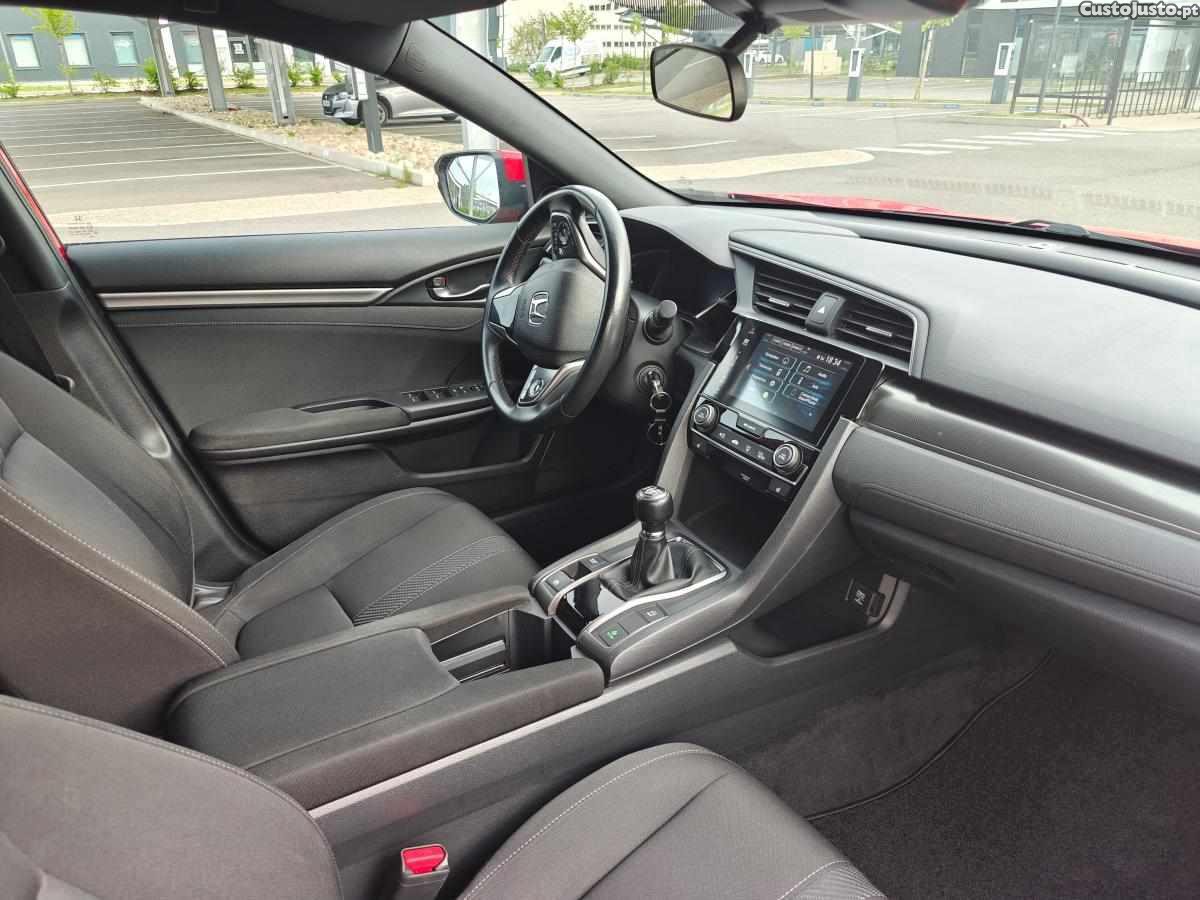 Honda Civic 1.0 i-VTEC Executive - 18 foto 4