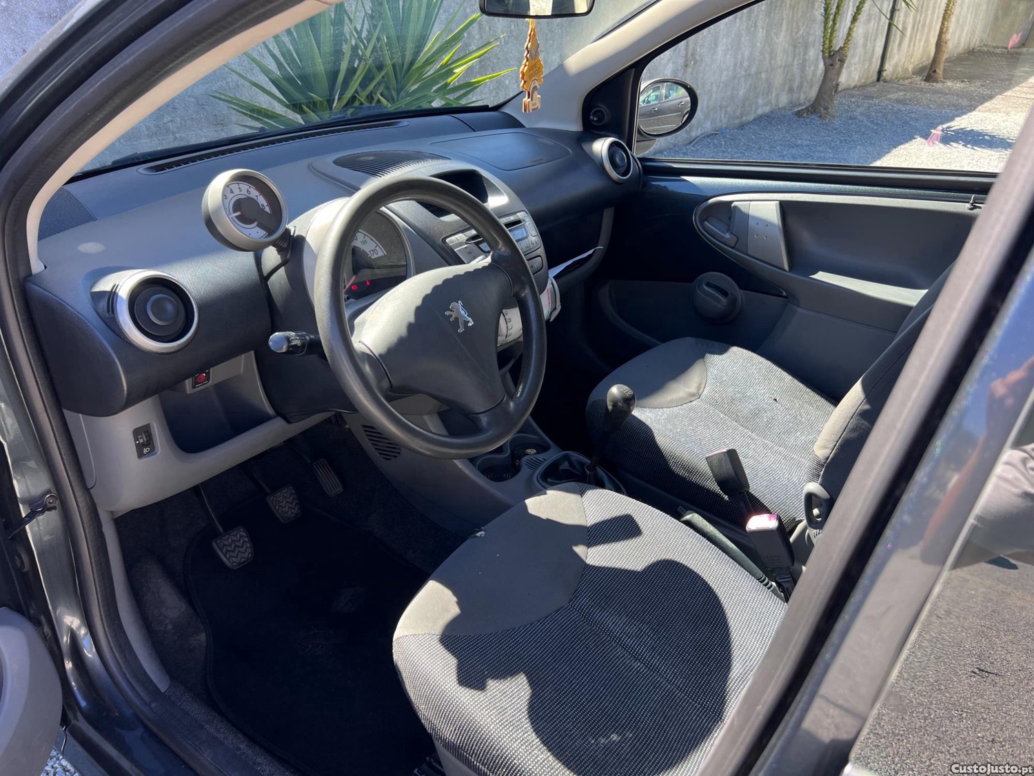 Peugeot 107 Urban — fotografia 8