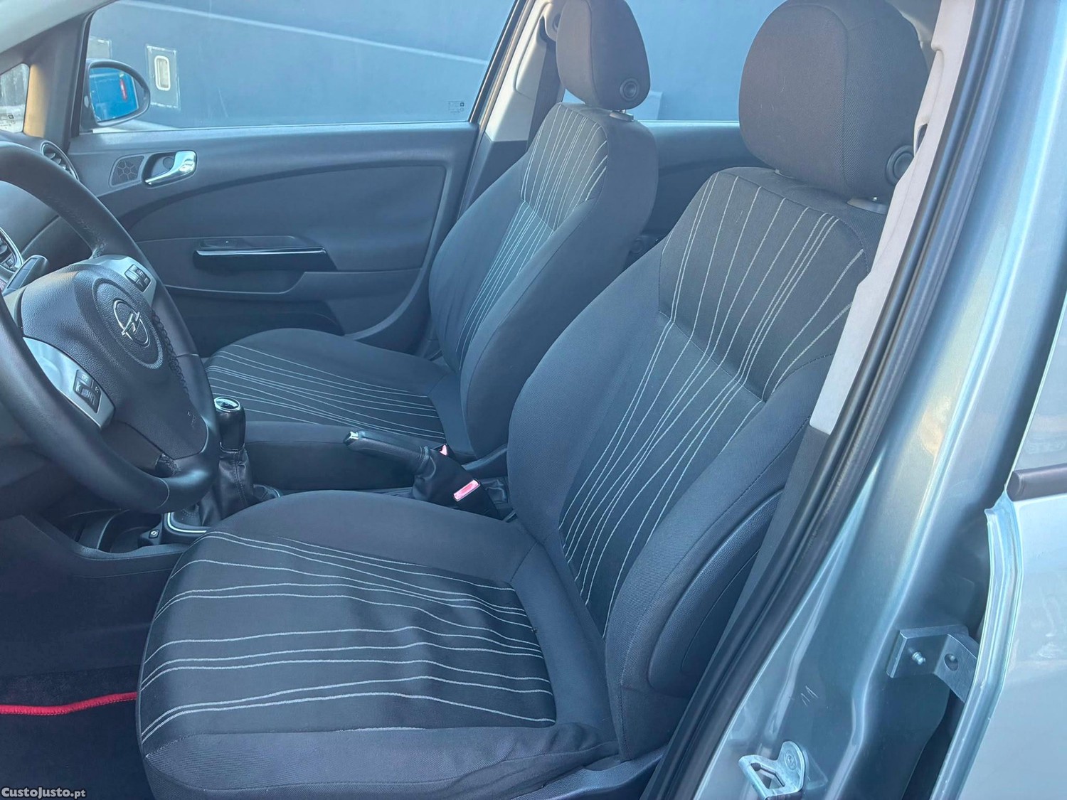 Opel Corsa 1.2 Enjoy — fotografia 11