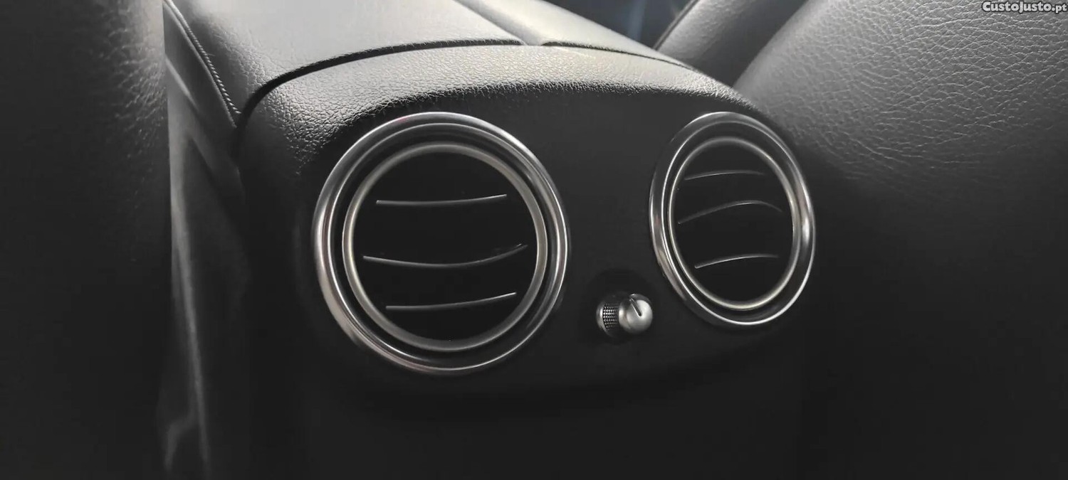 Mercedes-Benz E 220 d Avantgarde — fotografia 4