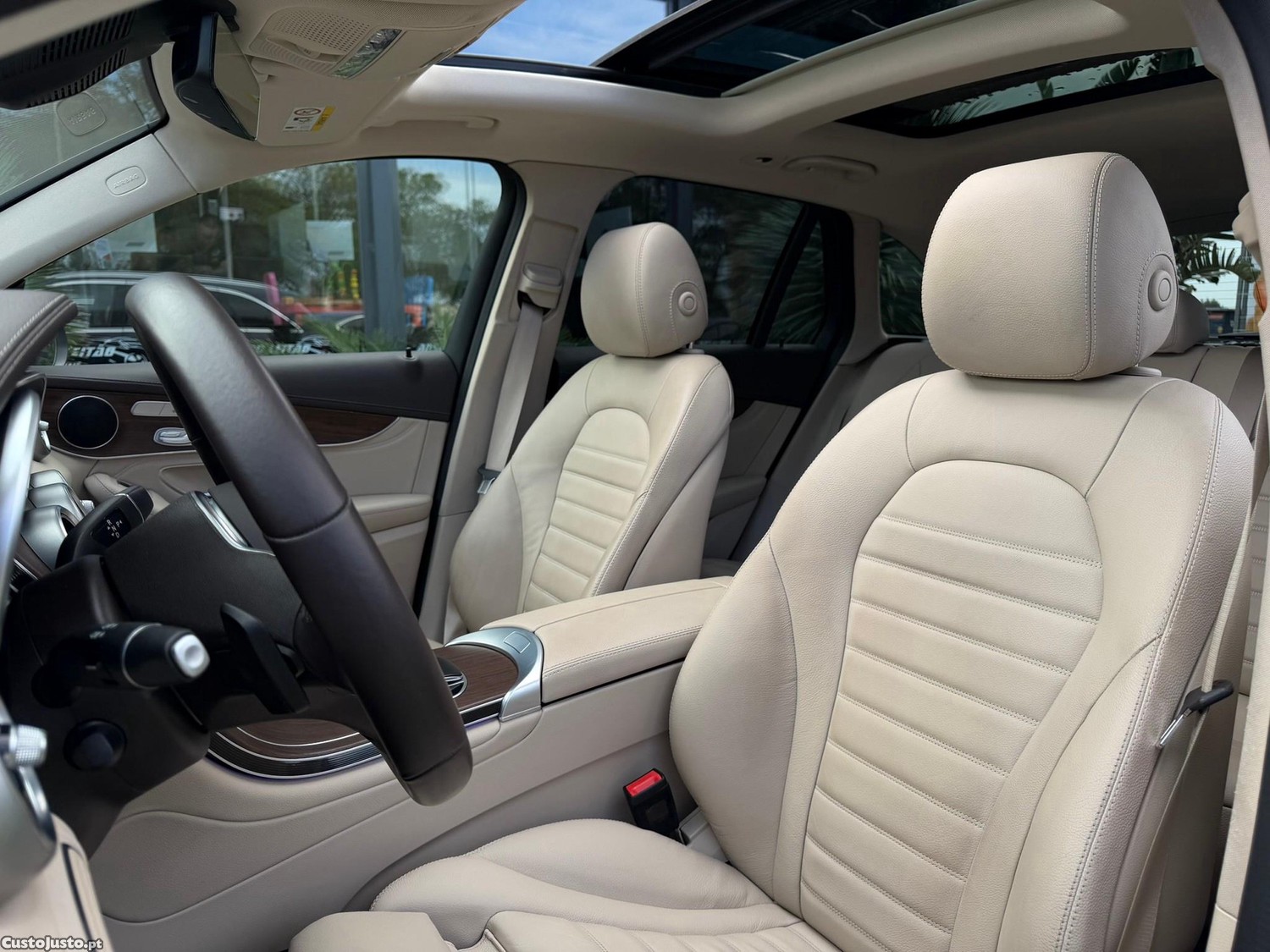 Mercedes-Benz GLC 300 de 4Matic — fotografia 13