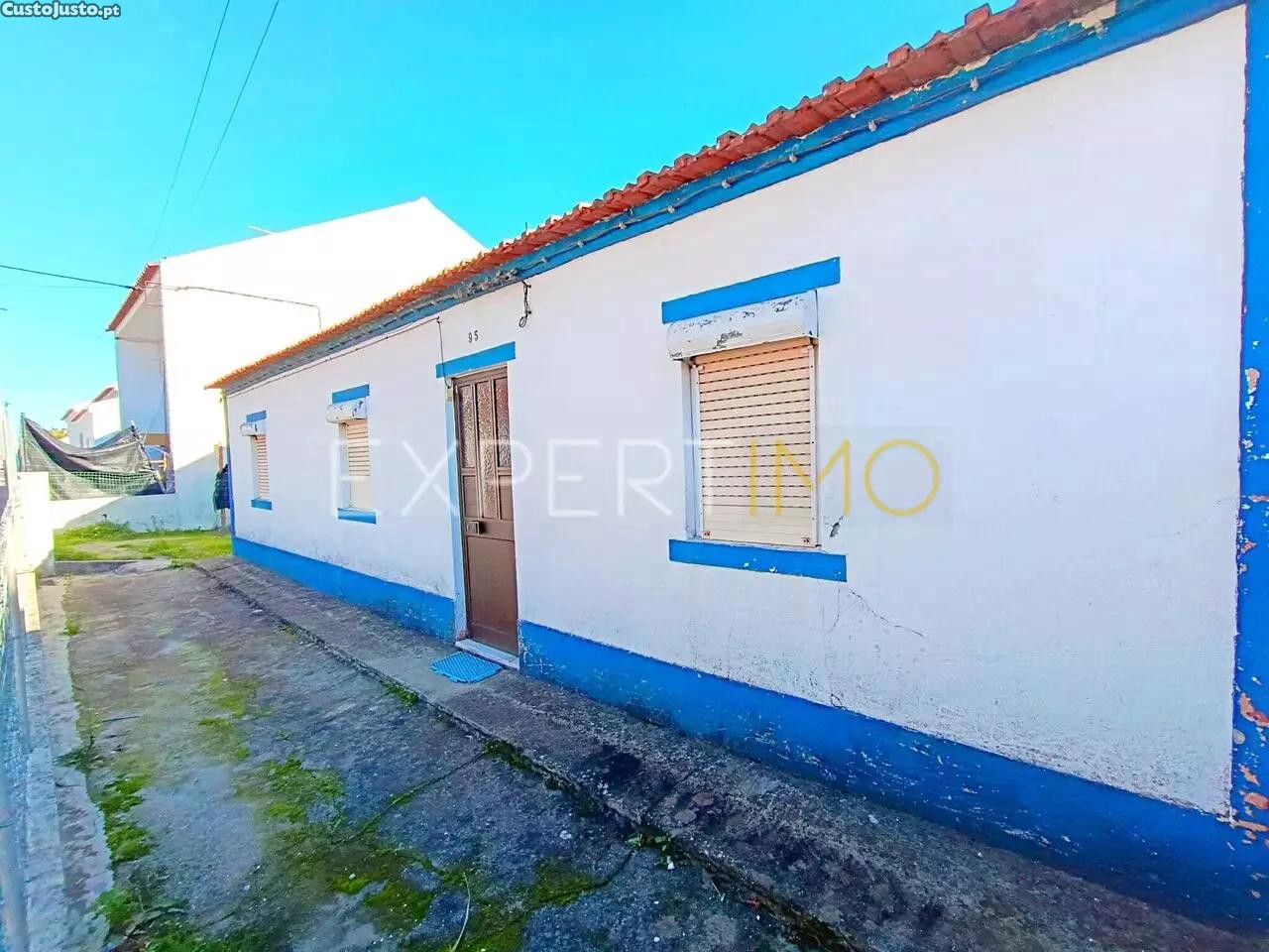 Moradia T3 com terreno em Vendas Novas