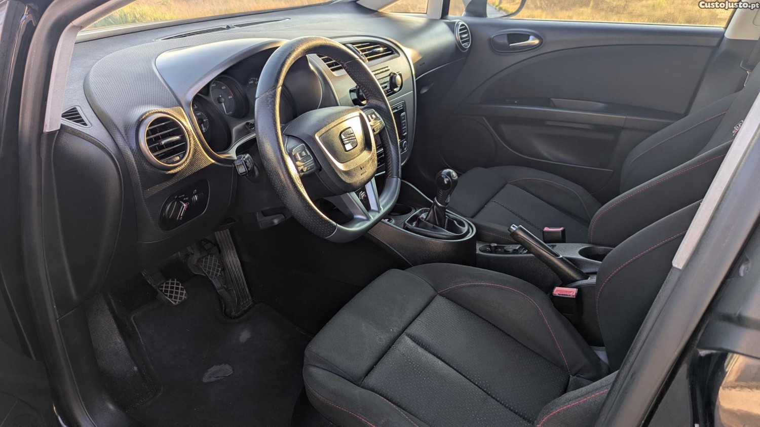 SEAT Leon 2.0 FR (170 cv) — fotografia 11