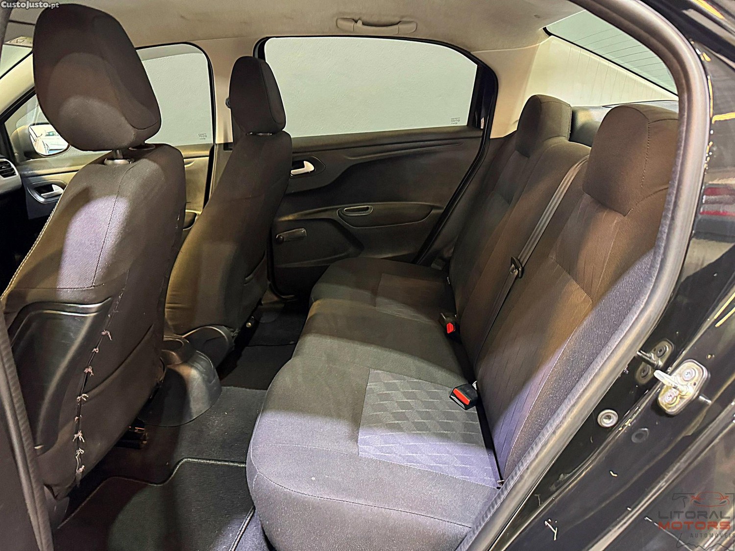 Citroën C-Elysée 1.2 PureTech Feel — fotografia 14
