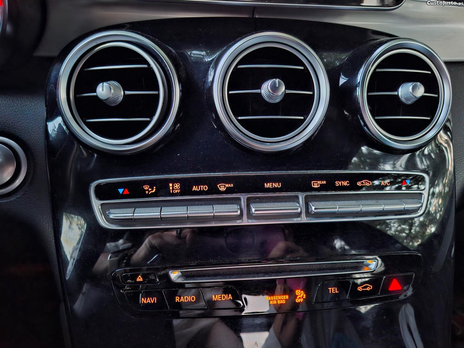 Mercedes-Benz GLC 220 d 4Matic — fotografia 6