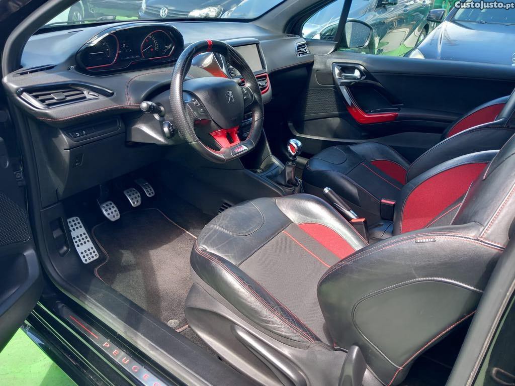 Peugeot 208 1.6 THP GTi — fotografia 9