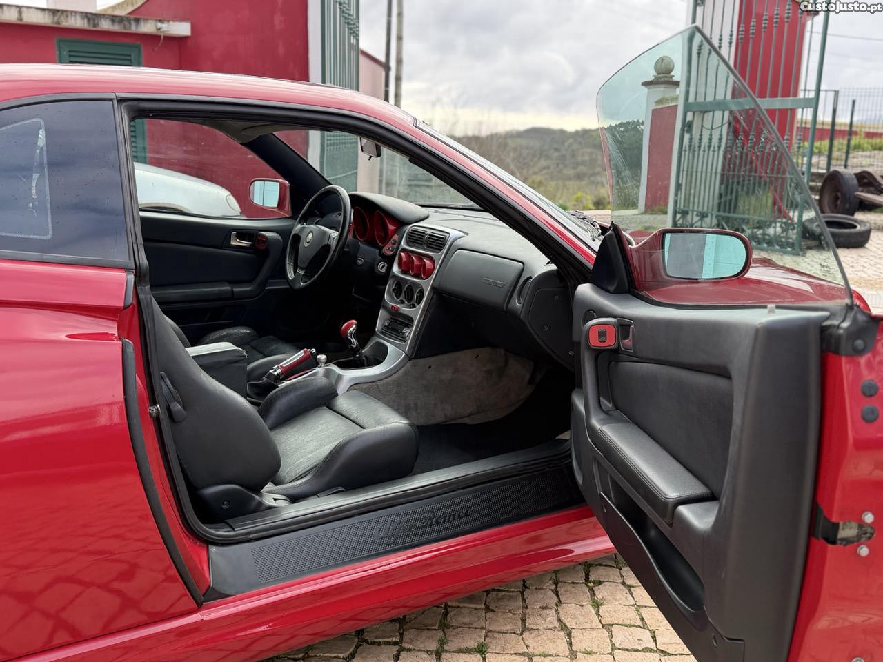 Alfa Romeo GTV 2.0 Twin Spark 16V — fotografia 12