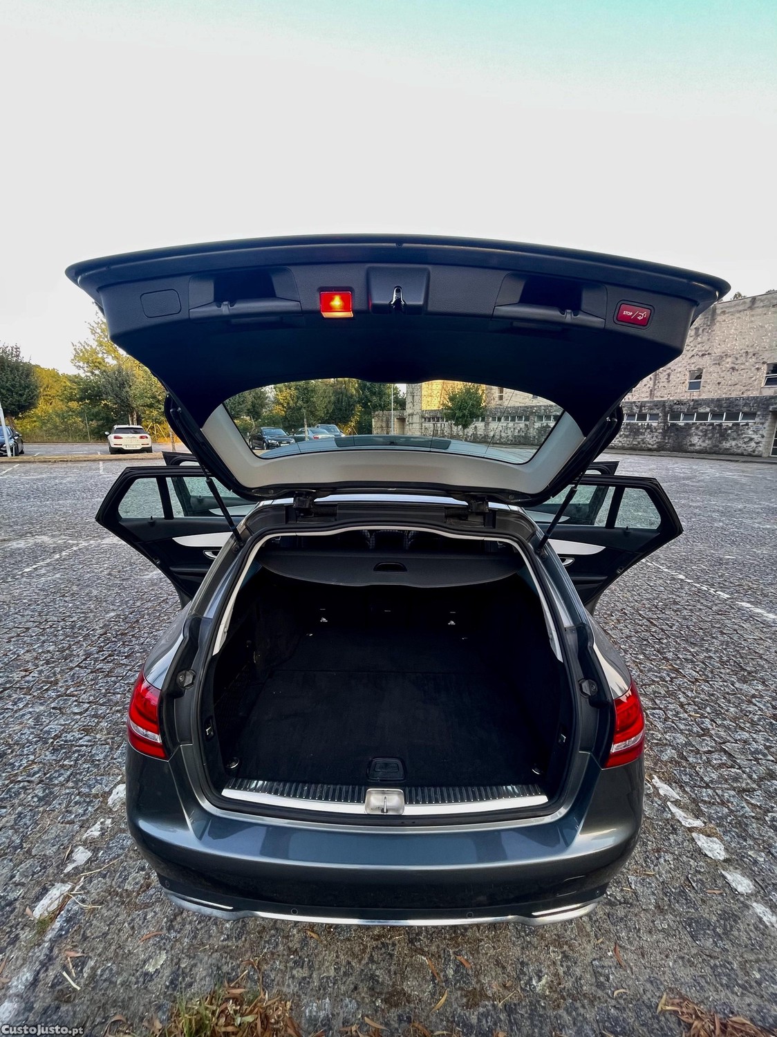 Mercedes-Benz C 180 d Aut. — fotografia 7