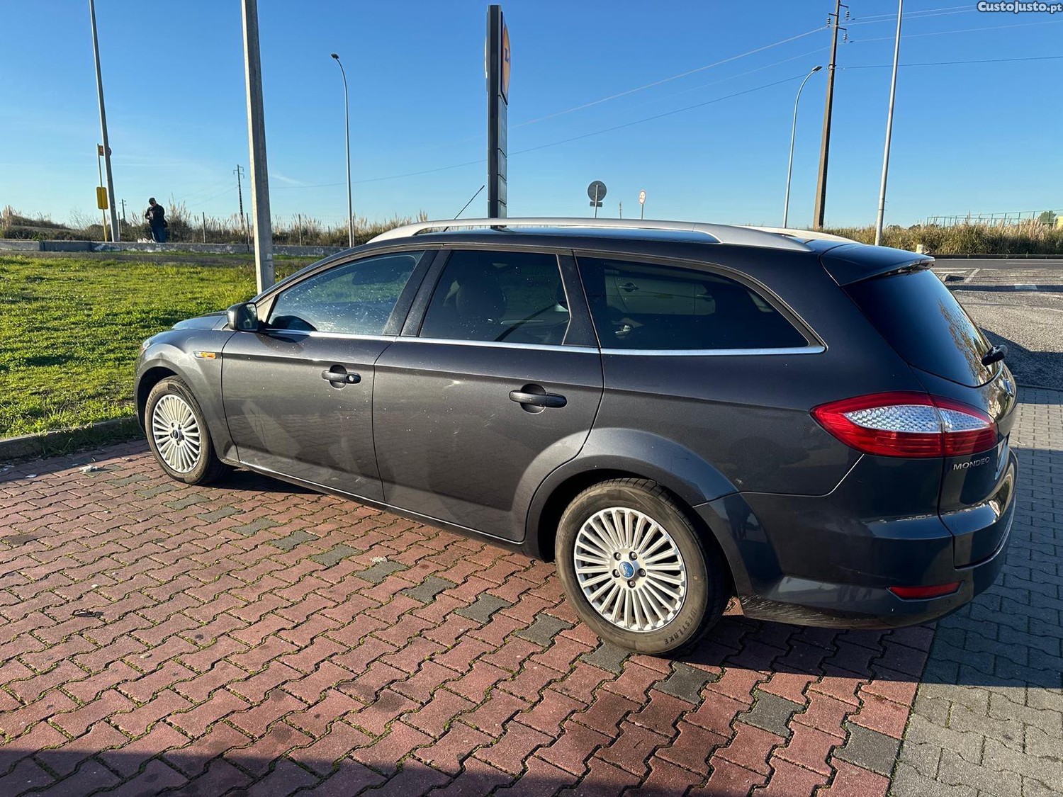 Ford Mondeo SW 1.8 TDCI Titanium — fotografia 2