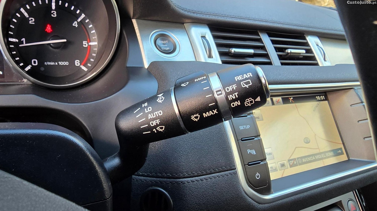 Land Rover Evoque 2.2 eD4 Prestige — fotografia 14