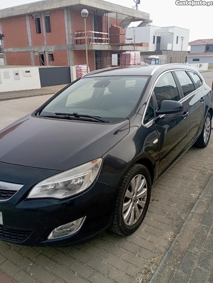 Opel Astra Sports Tourer — fotografia 10