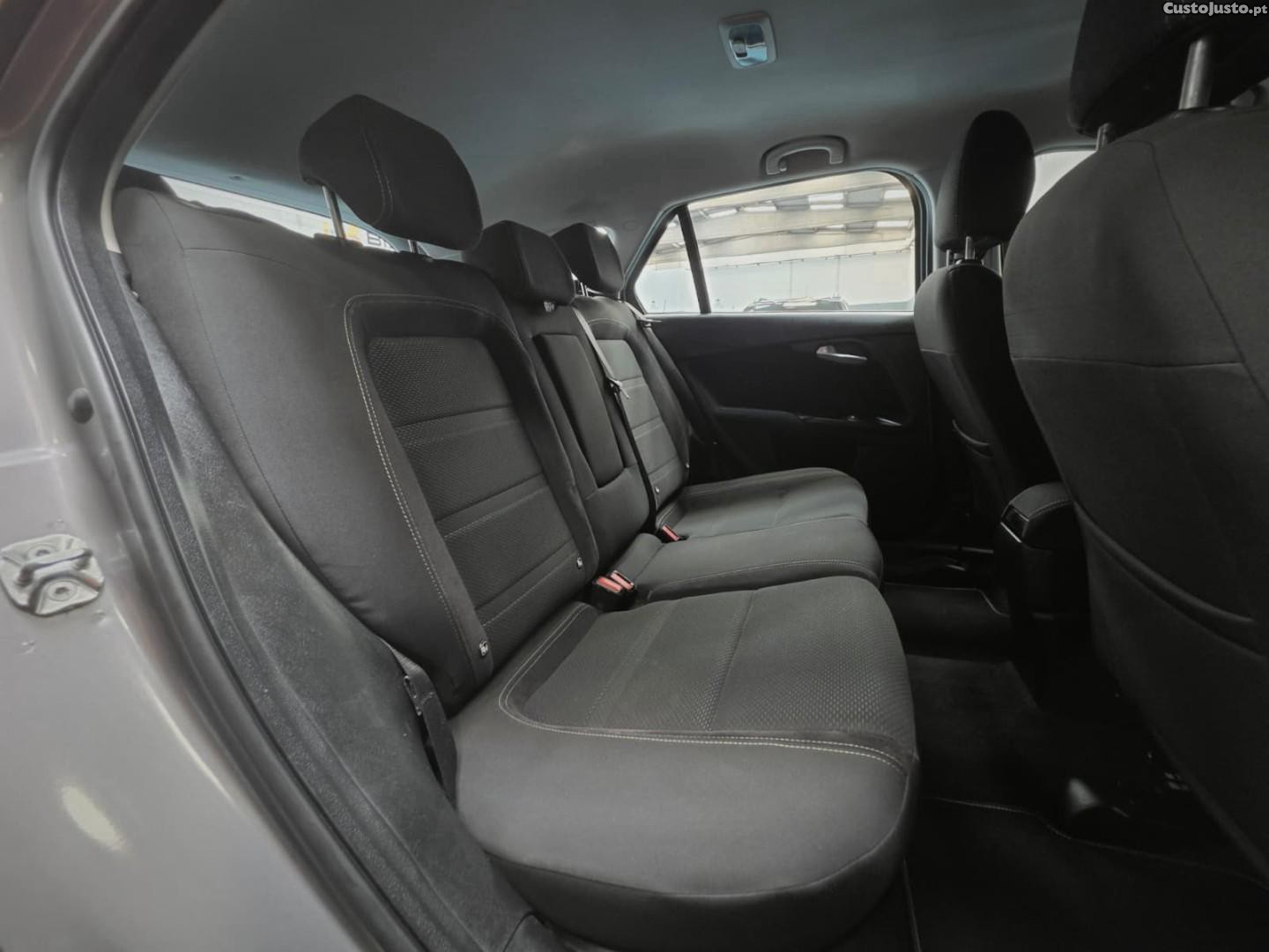 Fiat Tipo 1.3 M-Jet Lounge — fotografia 5