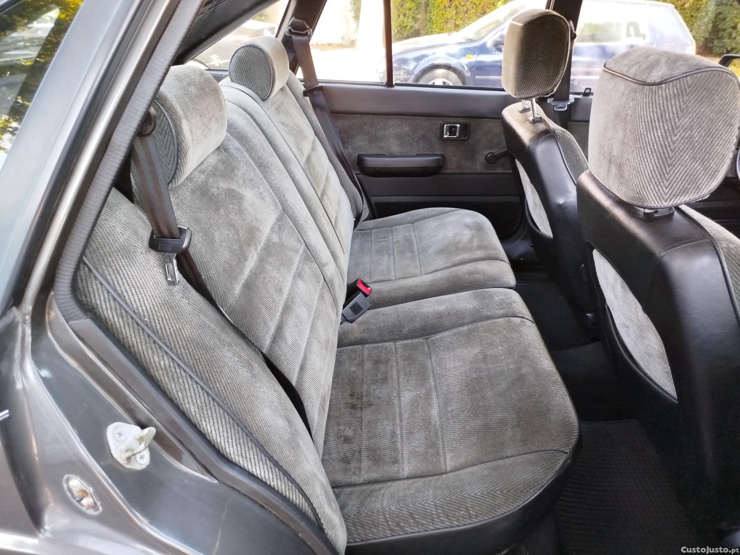 Mazda 626 ll hatchback — fotografia 8