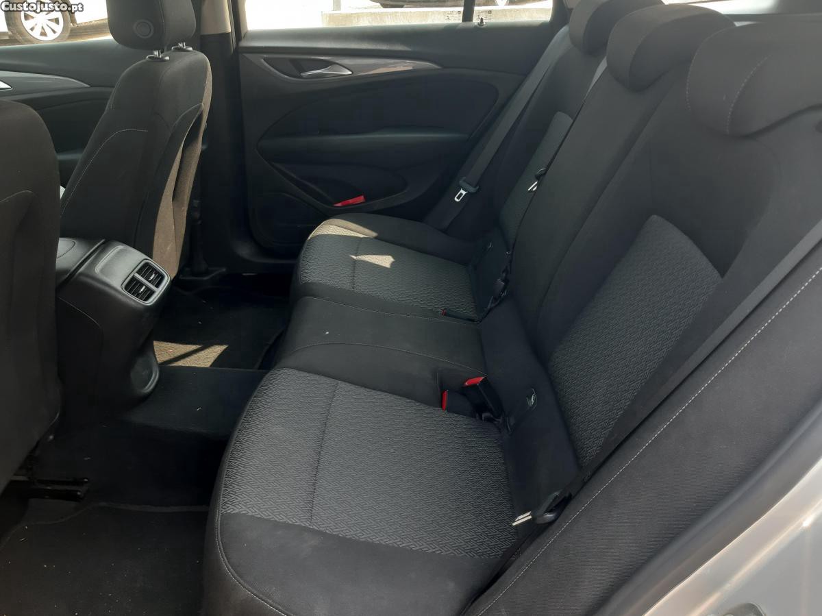Opel Insignia 1.6 Cdti Sports Busines Edition — fotografia 3