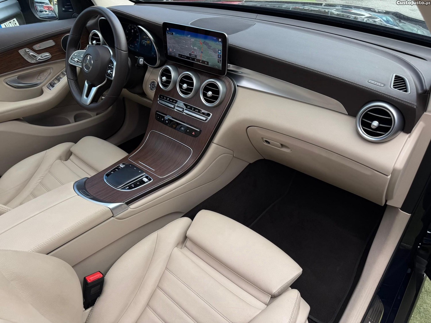 Mercedes-Benz GLC 300 de 4Matic — fotografia 10