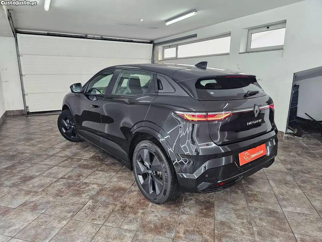 Renault Mégane Ev40 equilibre — fotografia 13