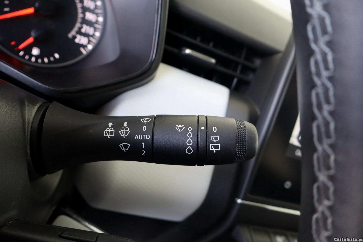 Renault Clio 1.0 TCe Evolution Bi-Fuel — fotografia 8