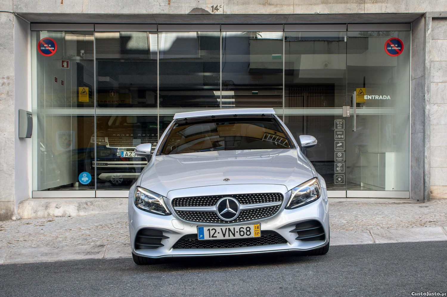 Mercedes-Benz C 200 AMG Line - 18 — photo 2