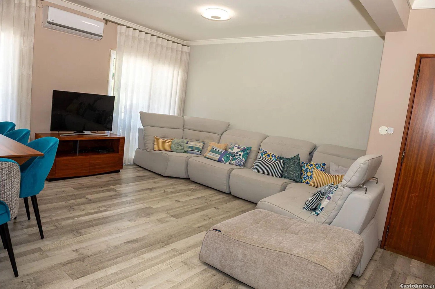 Apartamento T3 em Odivelas com Garagem e Ar Condicionado