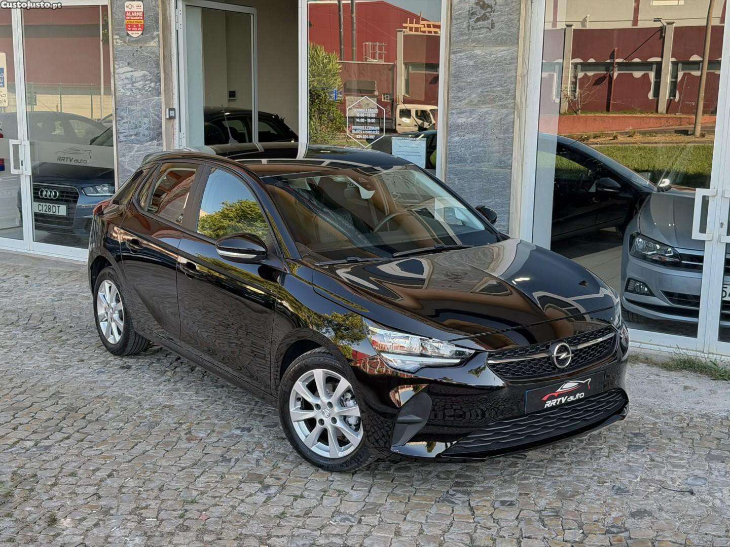 Opel Corsa 1.2 Business Edition — fotografia 17