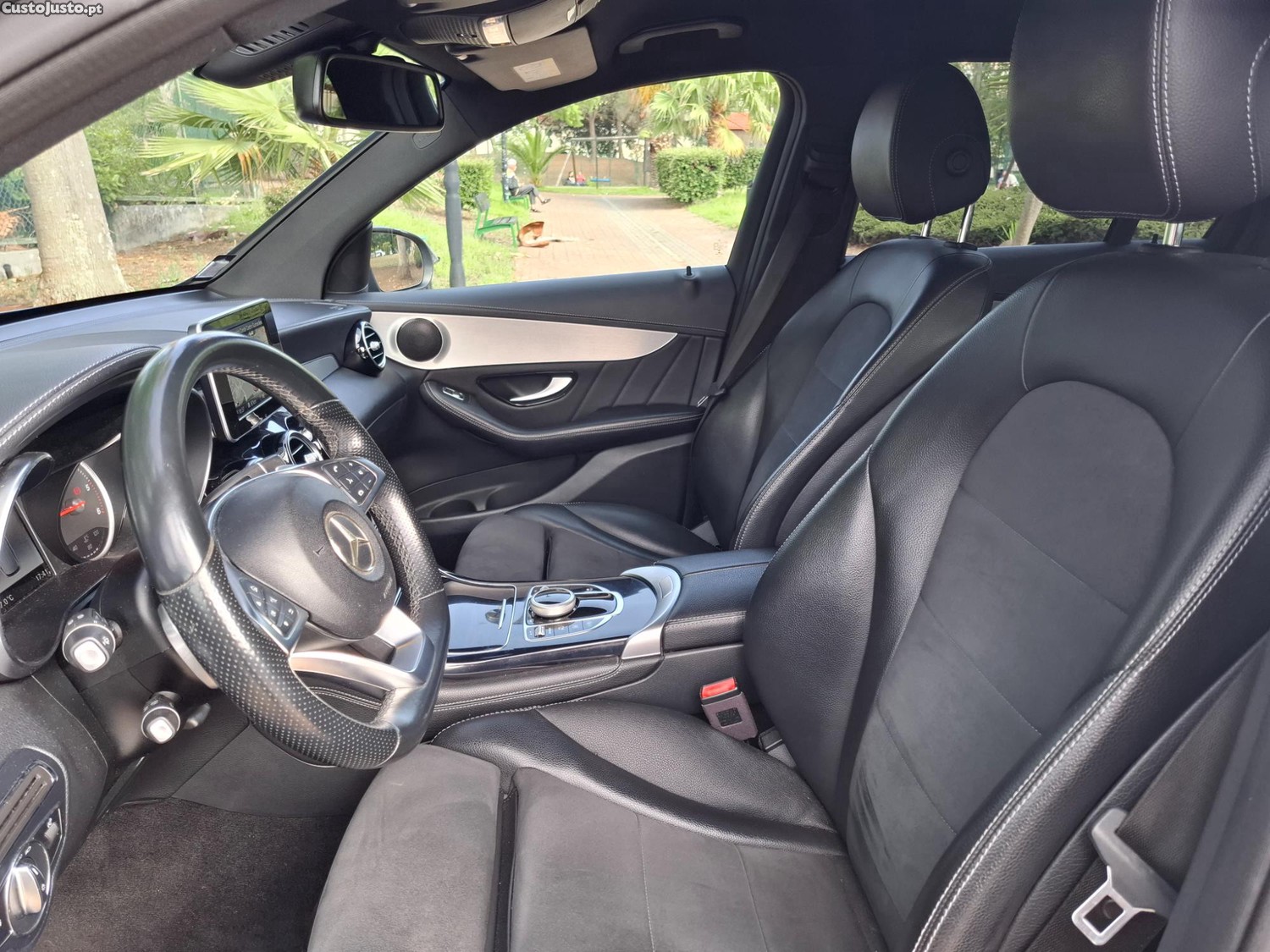 Mercedes-Benz GLC 220 d 4Matic — fotografia 4