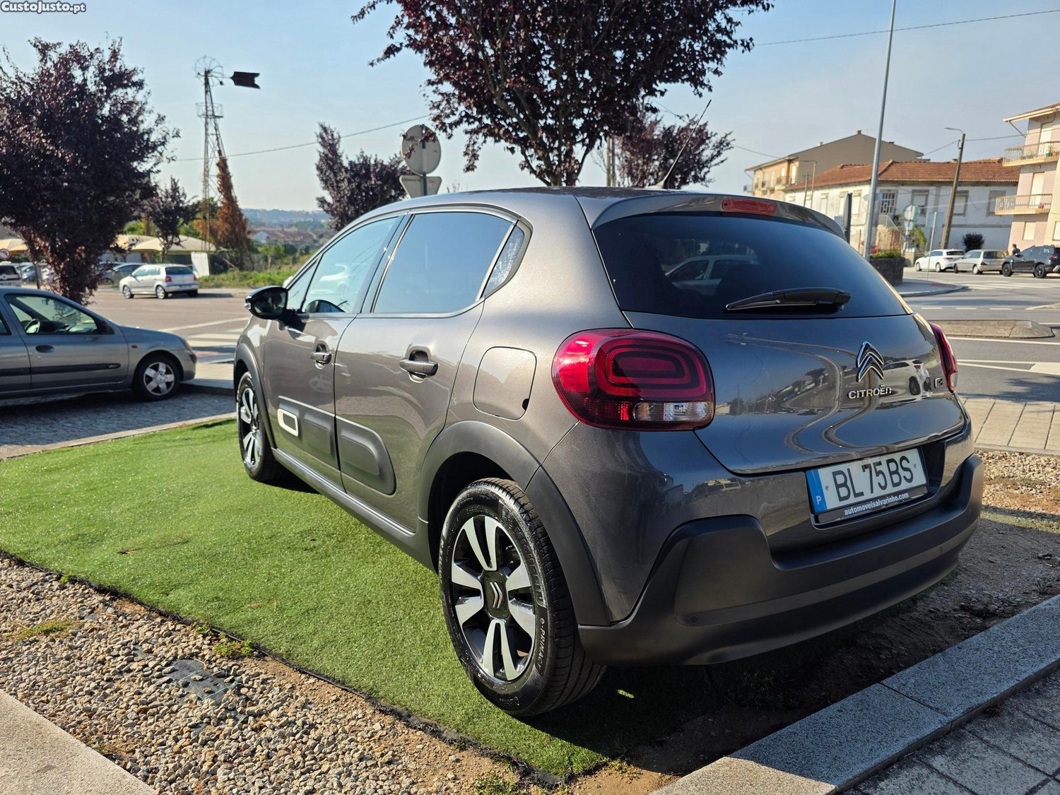 Citroën C3 1.2 PureTech Shine Pack — fotografia 2