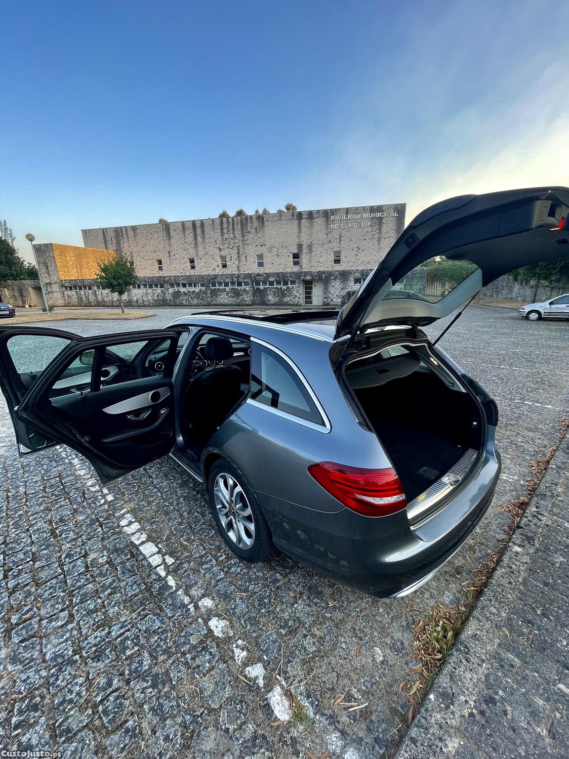 Mercedes-Benz C 180 d Aut. — fotografia 9