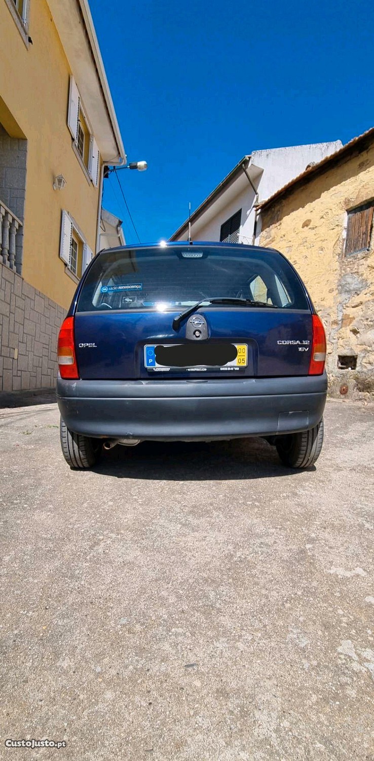 Opel Corsa B 1.2 16v — fotografia 8