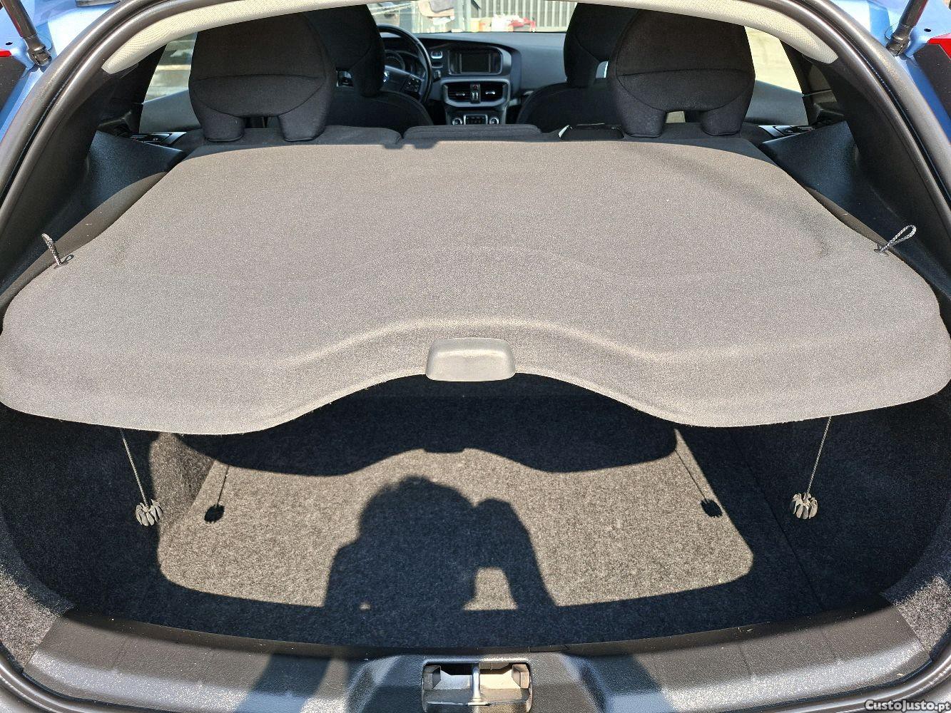 Volvo V40 1.6 D — fotografia 4