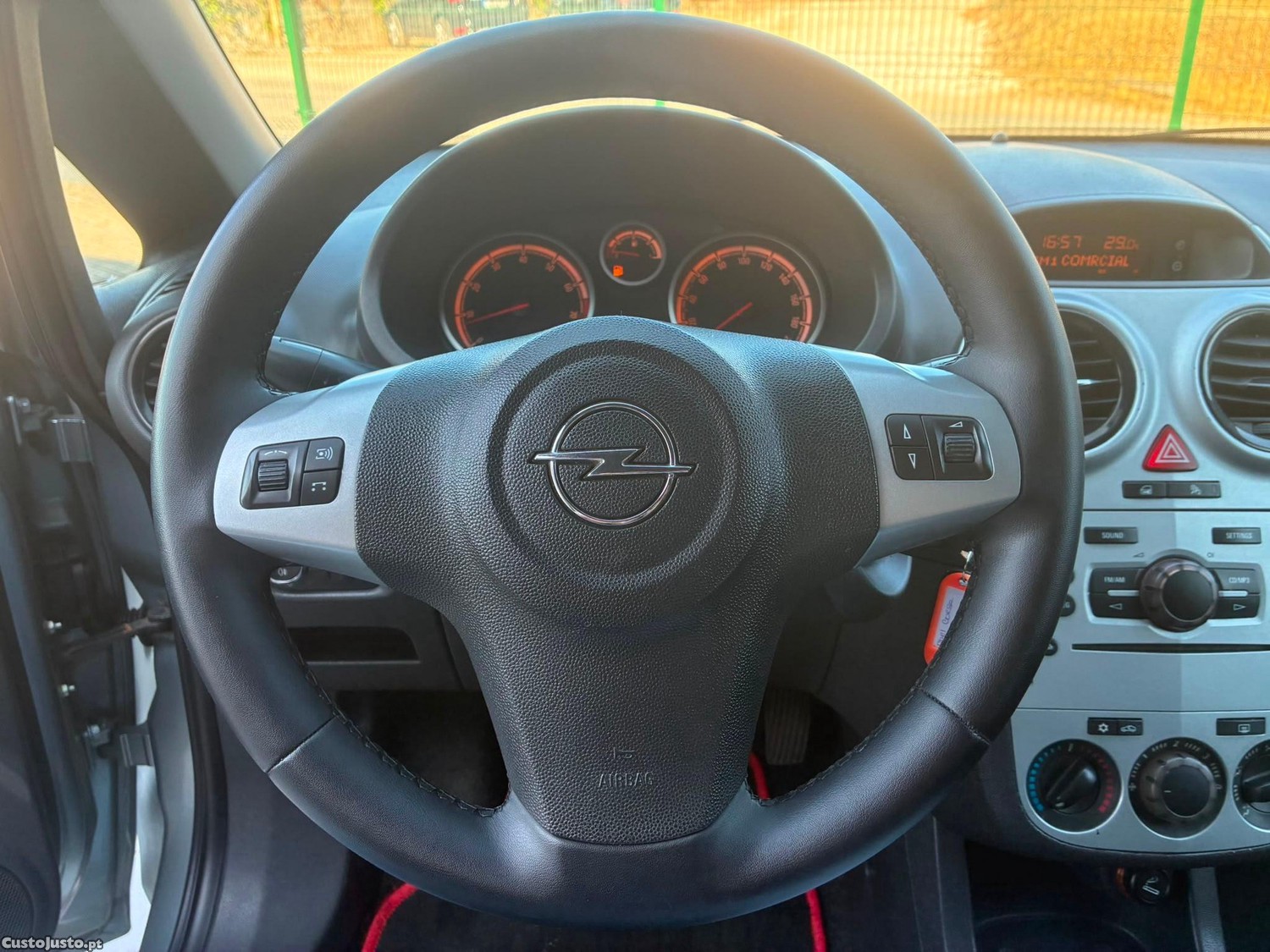 Opel Corsa 1.2 Enjoy — fotografia 8