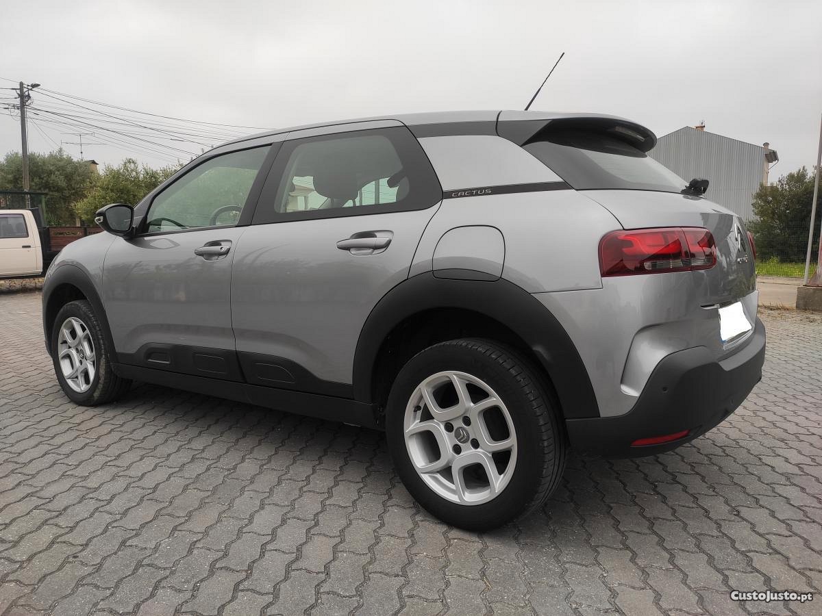 Citroën C4 CACTUS 1.6 BLUE HDI - 18 — photo 3