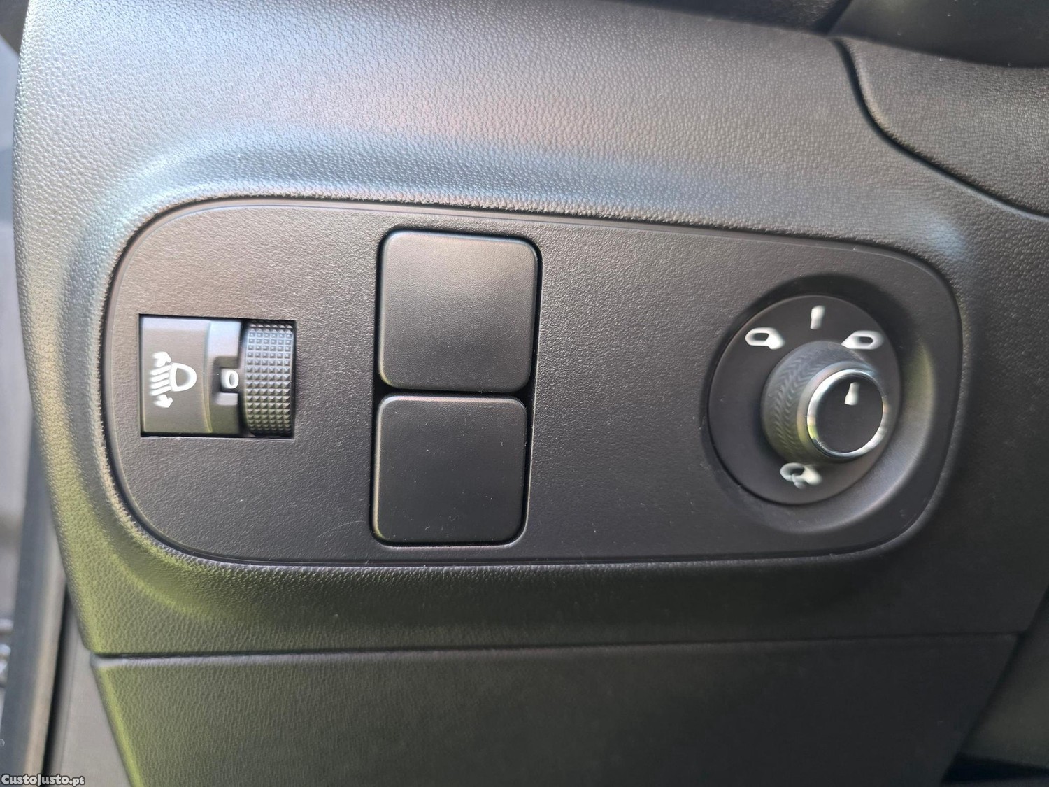 Citroën C3 1.2 PureTech Shine Pack — fotografia 14