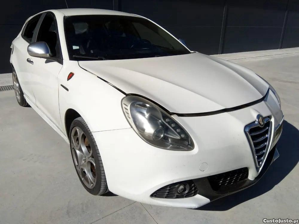 Alfa Romeo Giulietta 2.0 JTDM (940.FXL1A) (103 kW / 140 cv) [04.2010 - 12.2020] - 12 — photo 3