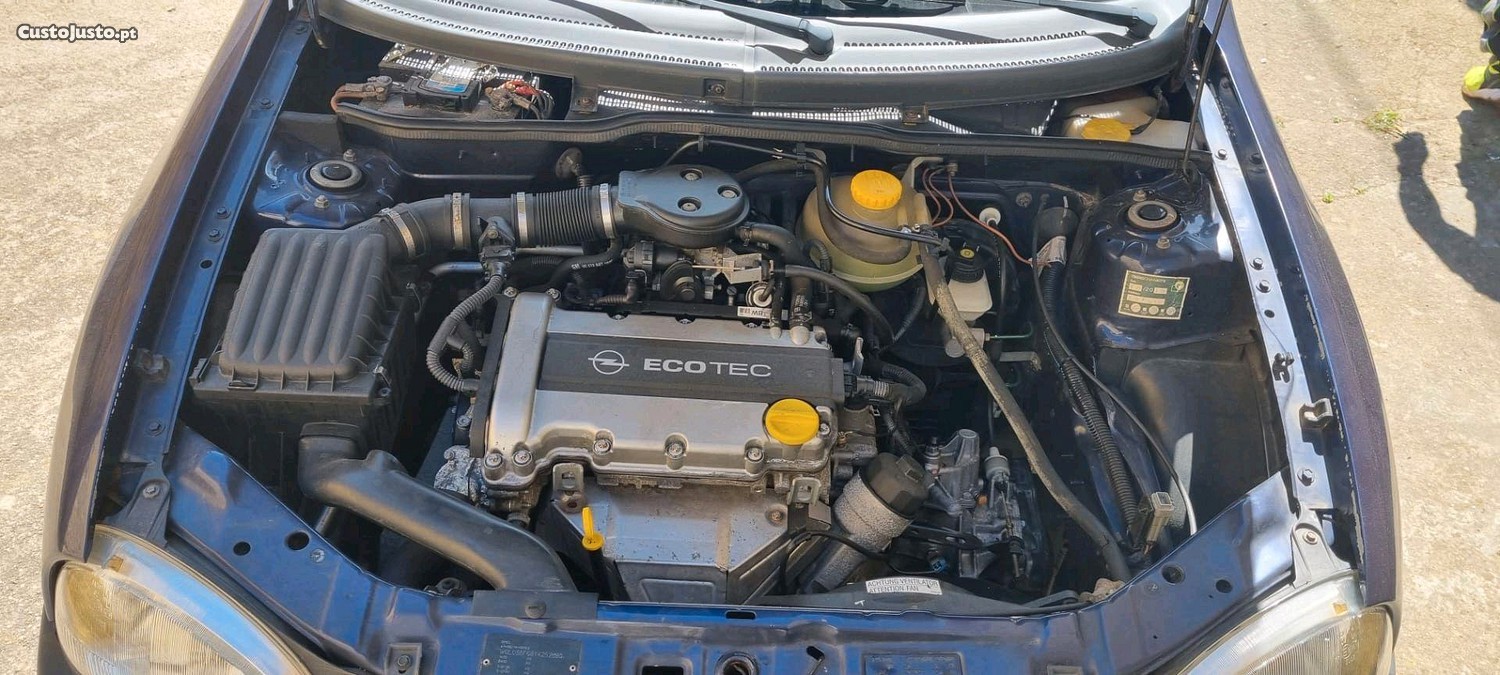 Opel Corsa B 1.2 16v — fotografia 6