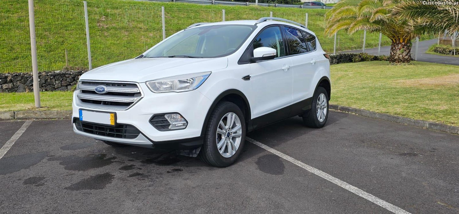 Ford Kuga 1.5 TDCi TITANIUM 120 CV - 2018 — fotografia 5