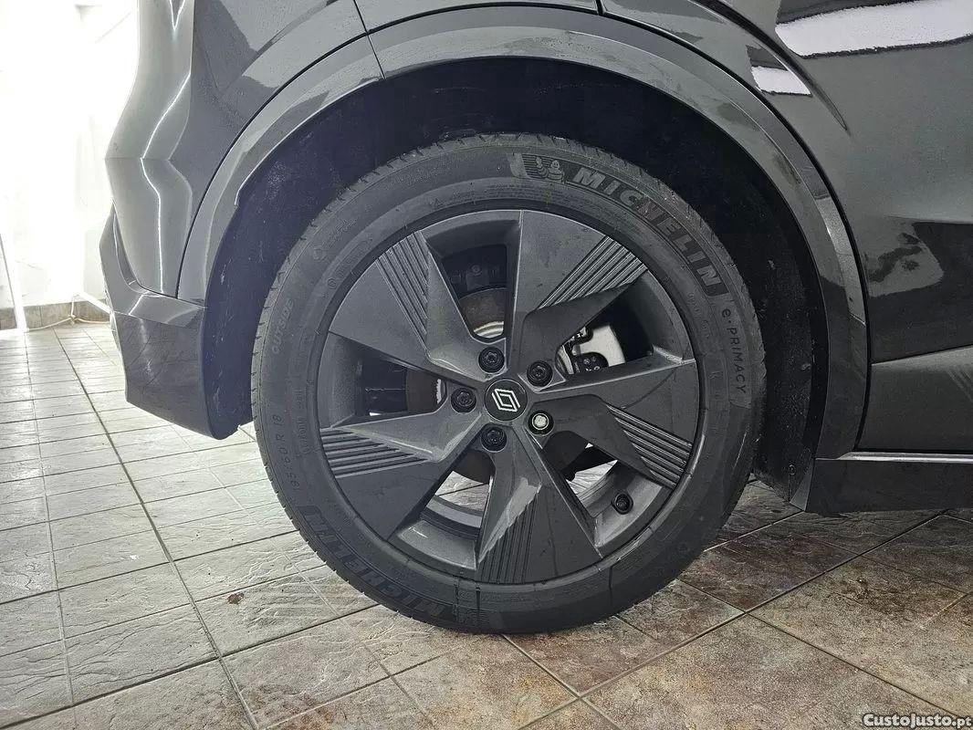 Renault Mégane Ev40 equilibre — fotografia 11