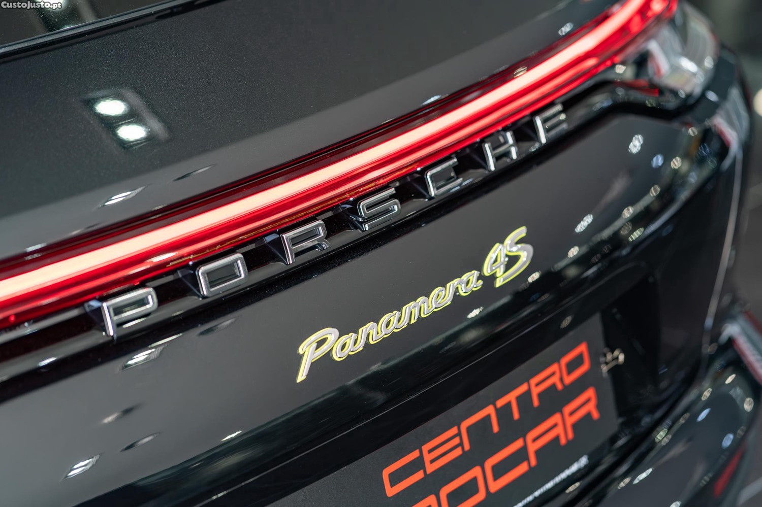 Porsche Panamera Sport Turismo 4S E-Hybrid - 23 — photo 4