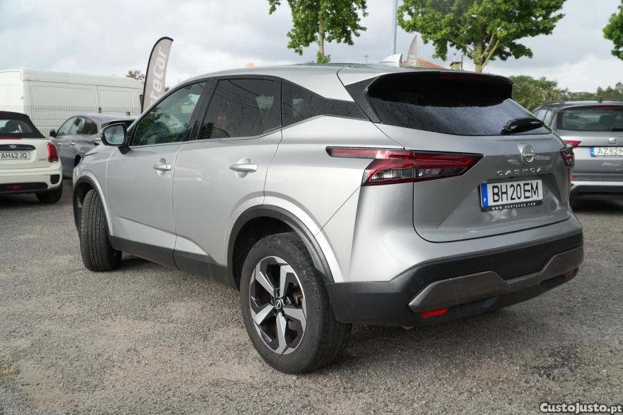 Nissan Qashqai 1.3 DIG-T N-Connecta — fotografia 11