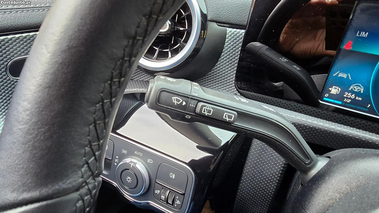 Mercedes-Benz CLA 200 d Shooting Brake — fotografia 16