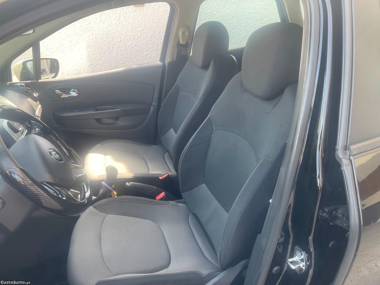 Renault Captur 1.5 DCI Confort — fotografia 3