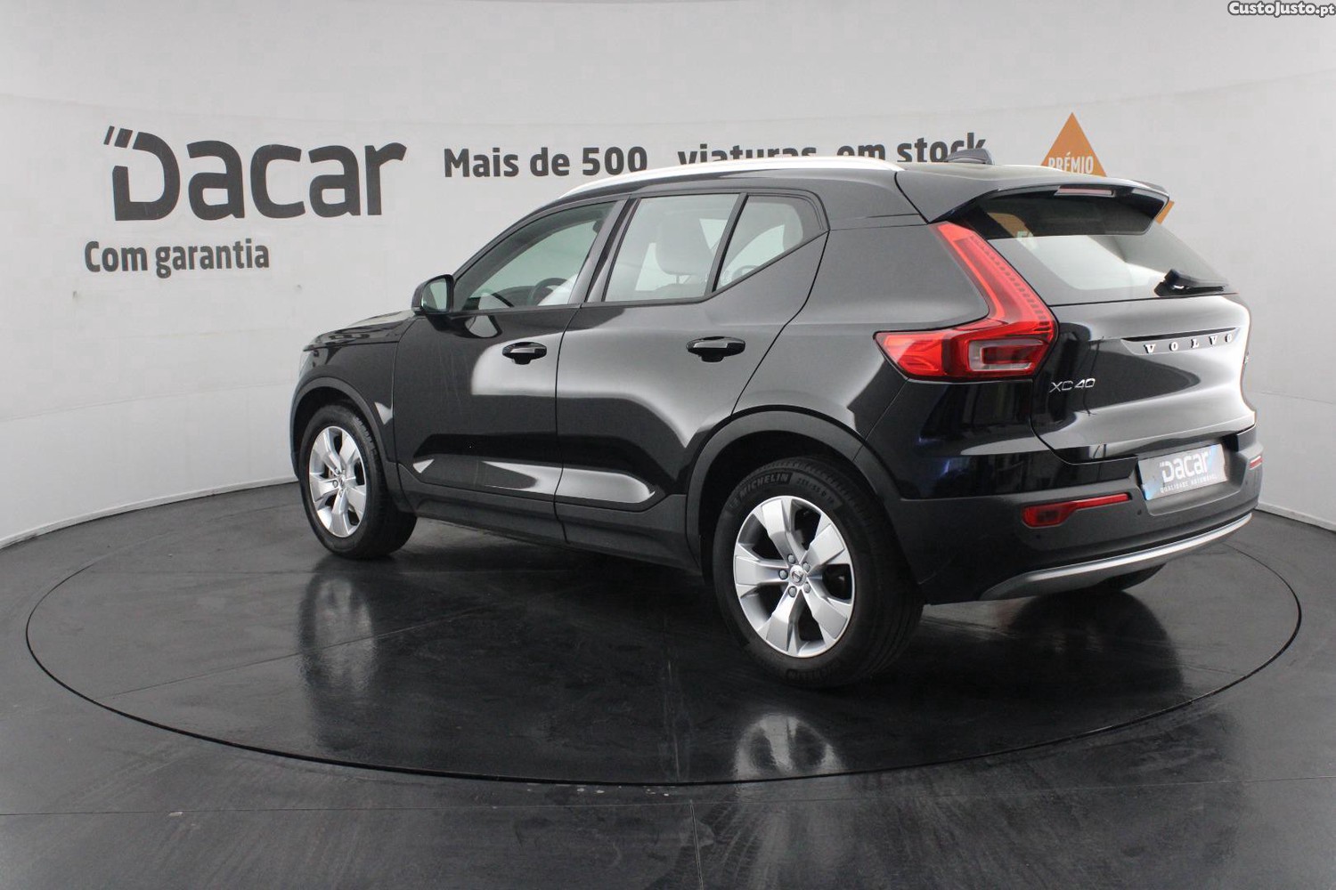 Volvo XC 40 2.0 D3 MOMENTUM PLUS GEARTRONIC (AUTO) — fotografia 35