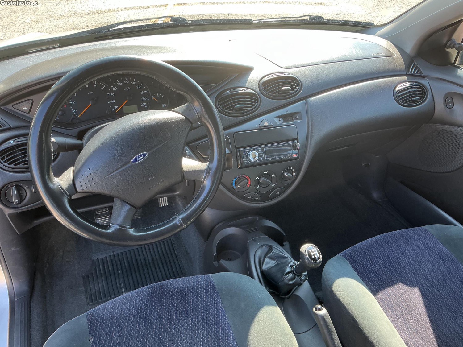 Ford Focus 1.4 Trend — fotografia 7