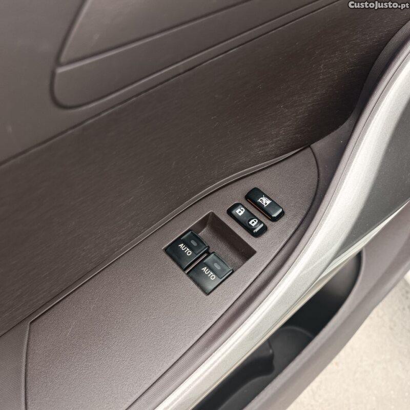 Toyota iQ 1.0 VVT-i FULL EXTRAS — fotografia 6