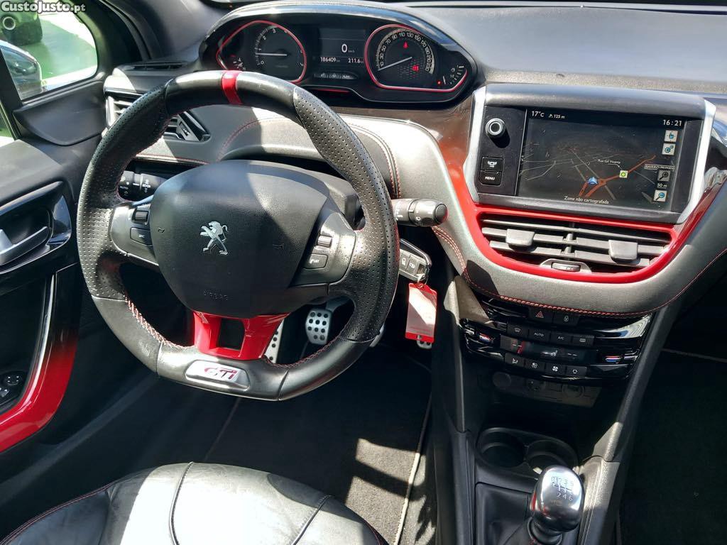 Peugeot 208 1.6 THP GTi — fotografia 6