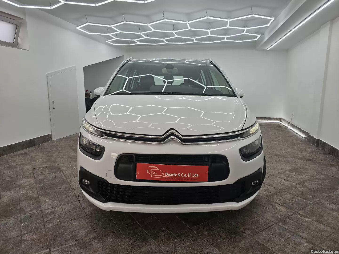 Citroën C4 Grand Picasso 2.0 bluehdi shine eat6 — fotografia 24
