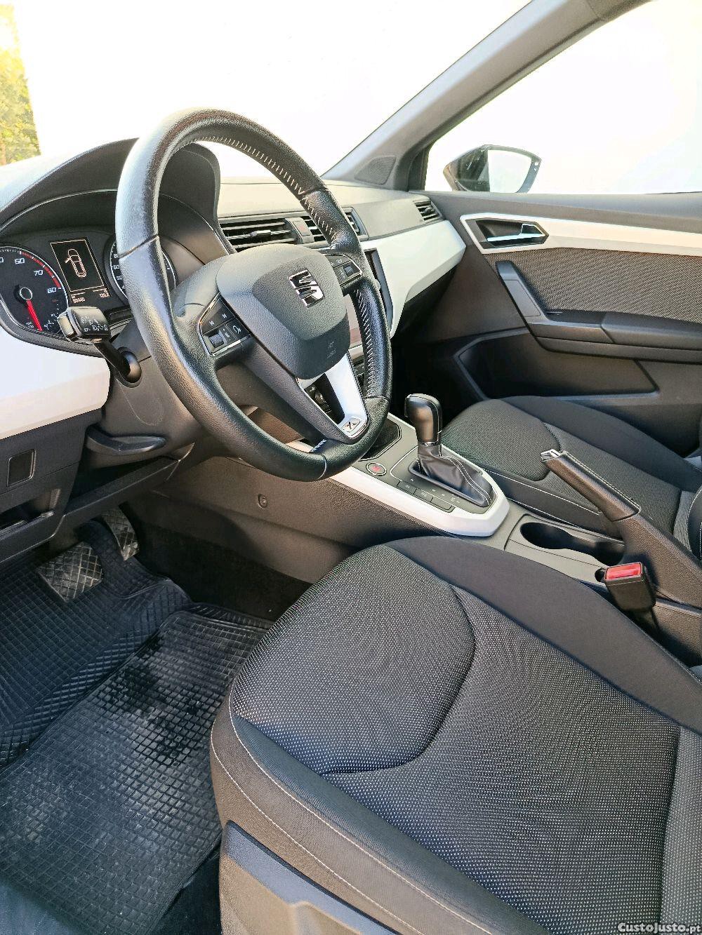 SEAT Arona 1.0 tsi 116 CV XCELENCE DSG — fotografia 4
